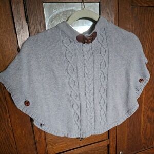 Pair Of Hope And Henry Capes